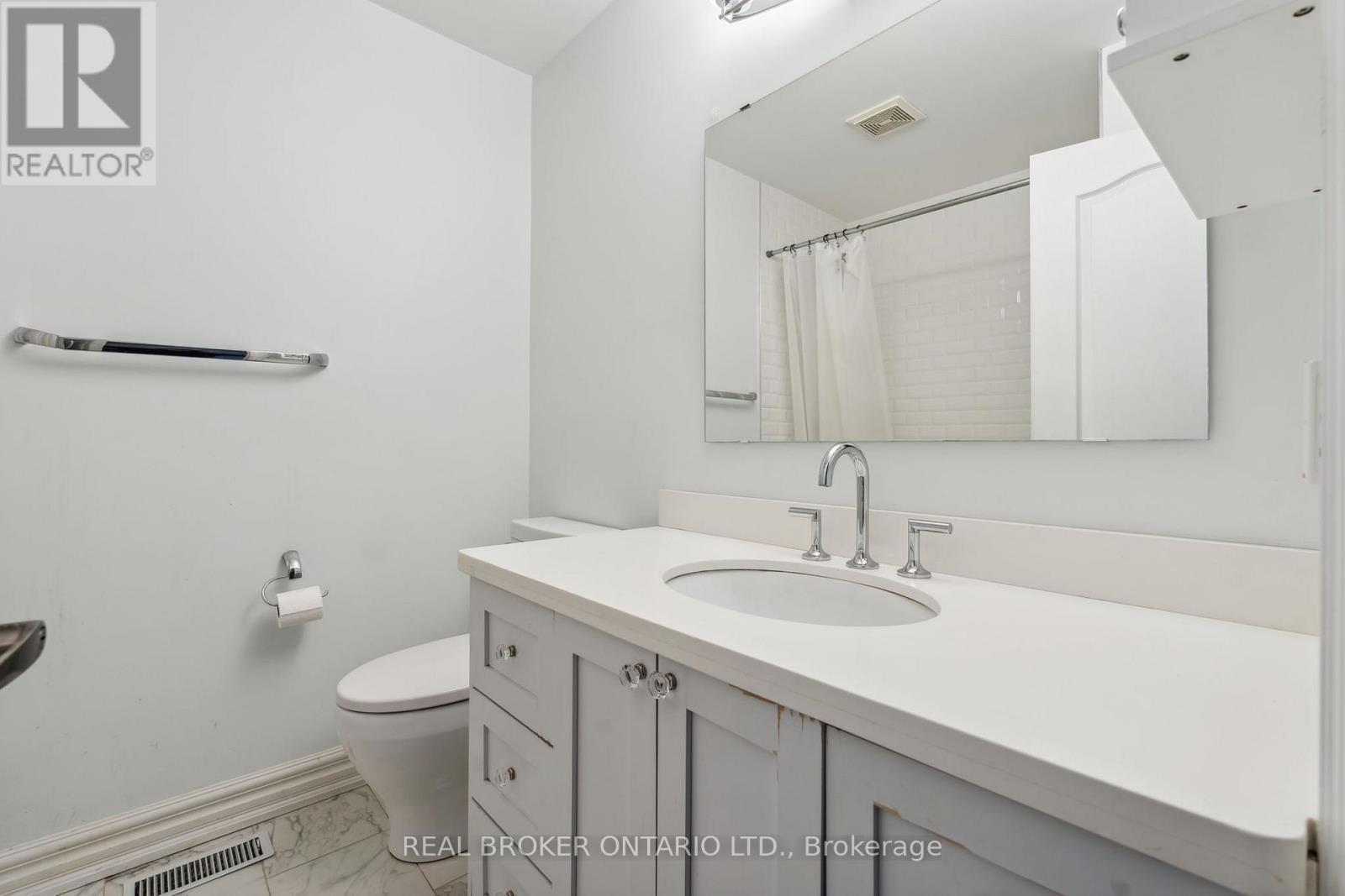 14 Teignmouth Avenue, Toronto, Ontario  M6E 1S5 - Photo 29 - W12182827