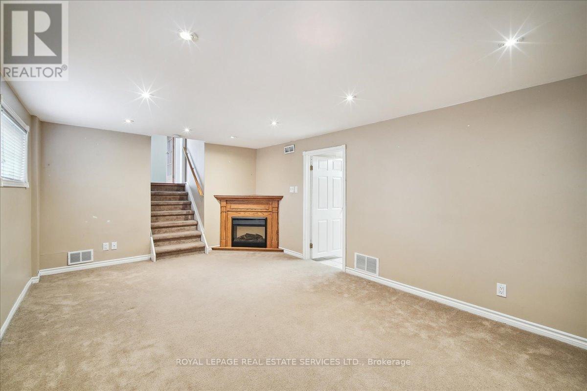 5013 Fern Drive, Burlington, Ontario  L7L 3P2 - Photo 15 - W12182834