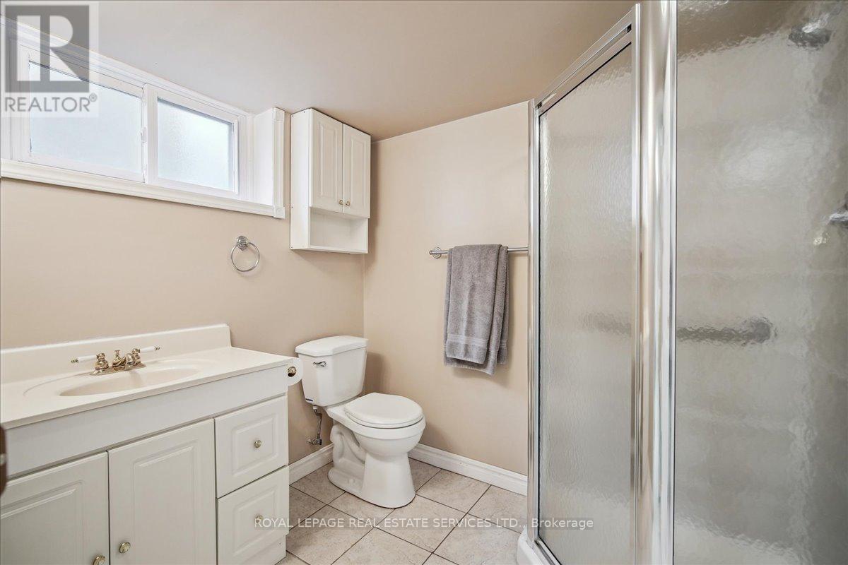 5013 Fern Drive, Burlington, Ontario  L7L 3P2 - Photo 17 - W12182834