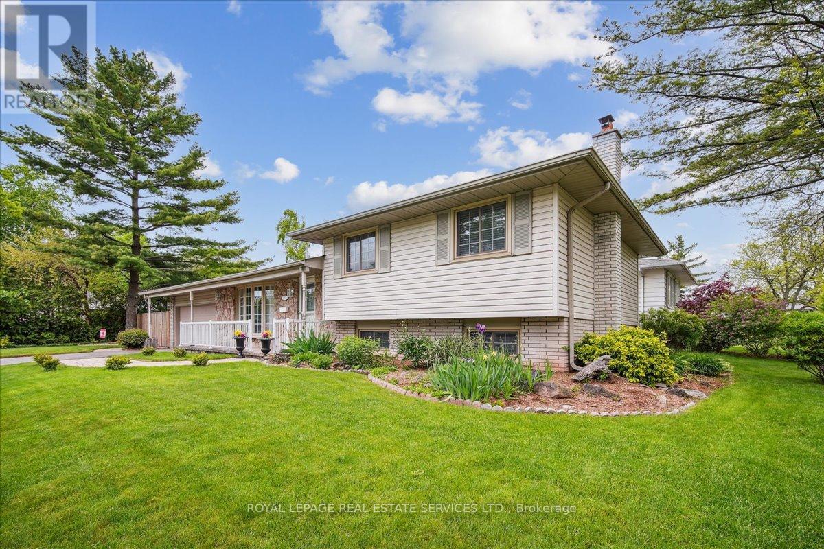 5013 Fern Drive, Burlington, Ontario  L7L 3P2 - Photo 2 - W12182834
