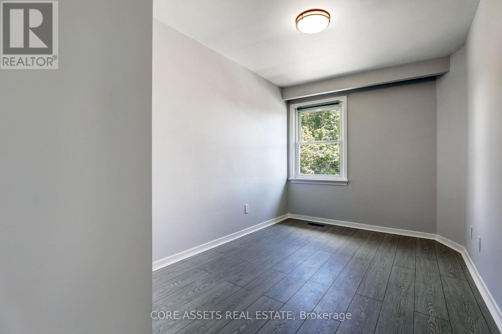 Upper - 74 Thirteenth Street, Toronto, Ontario  M8V 3H6 - Photo 15 - W12182839