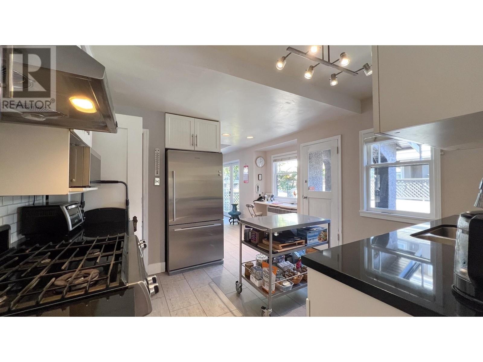 3090 Discovery Street, Vancouver, British Columbia  V6R 3Y7 - Photo 10 - R3008977