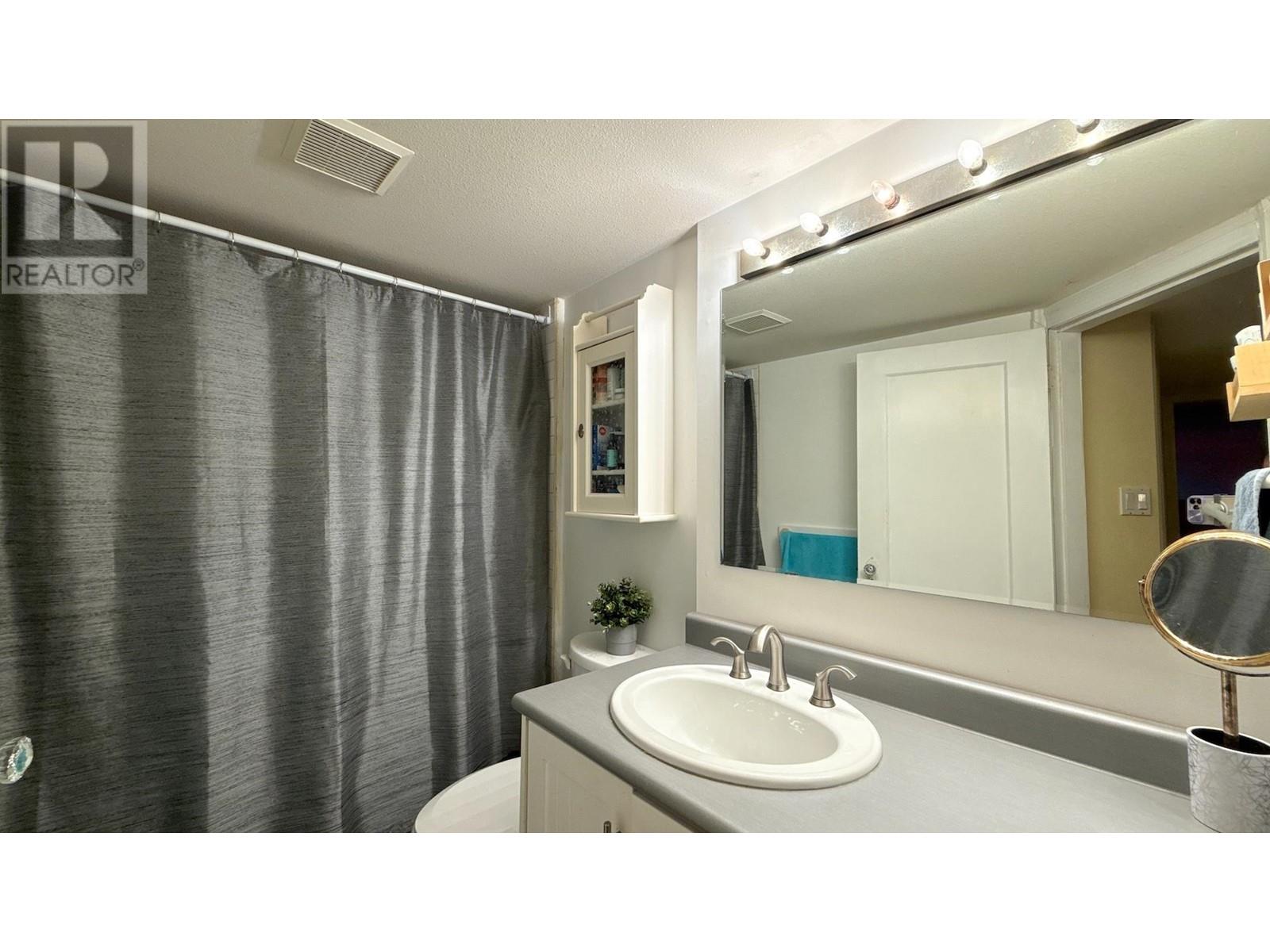 3090 Discovery Street, Vancouver, British Columbia  V6R 3Y7 - Photo 27 - R3008977