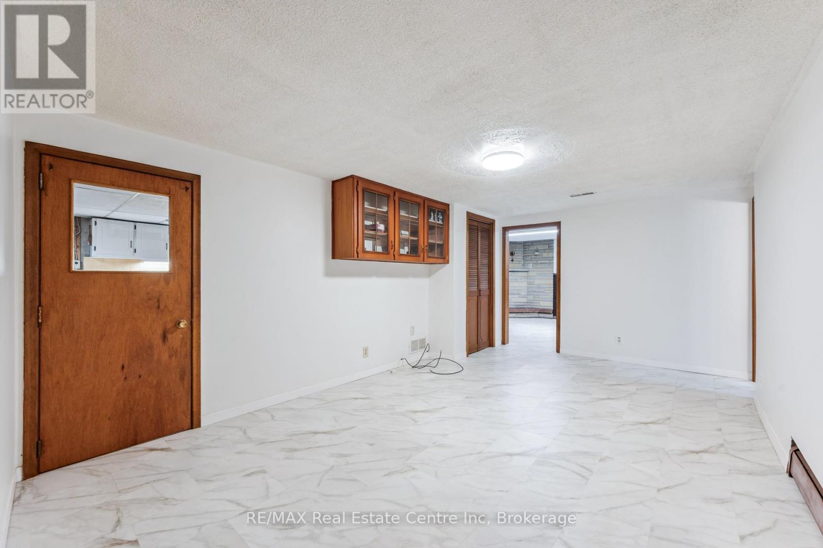 9 Flanders Road, Guelph, Ontario  N1G 1V8 - Photo 27 - X12136790