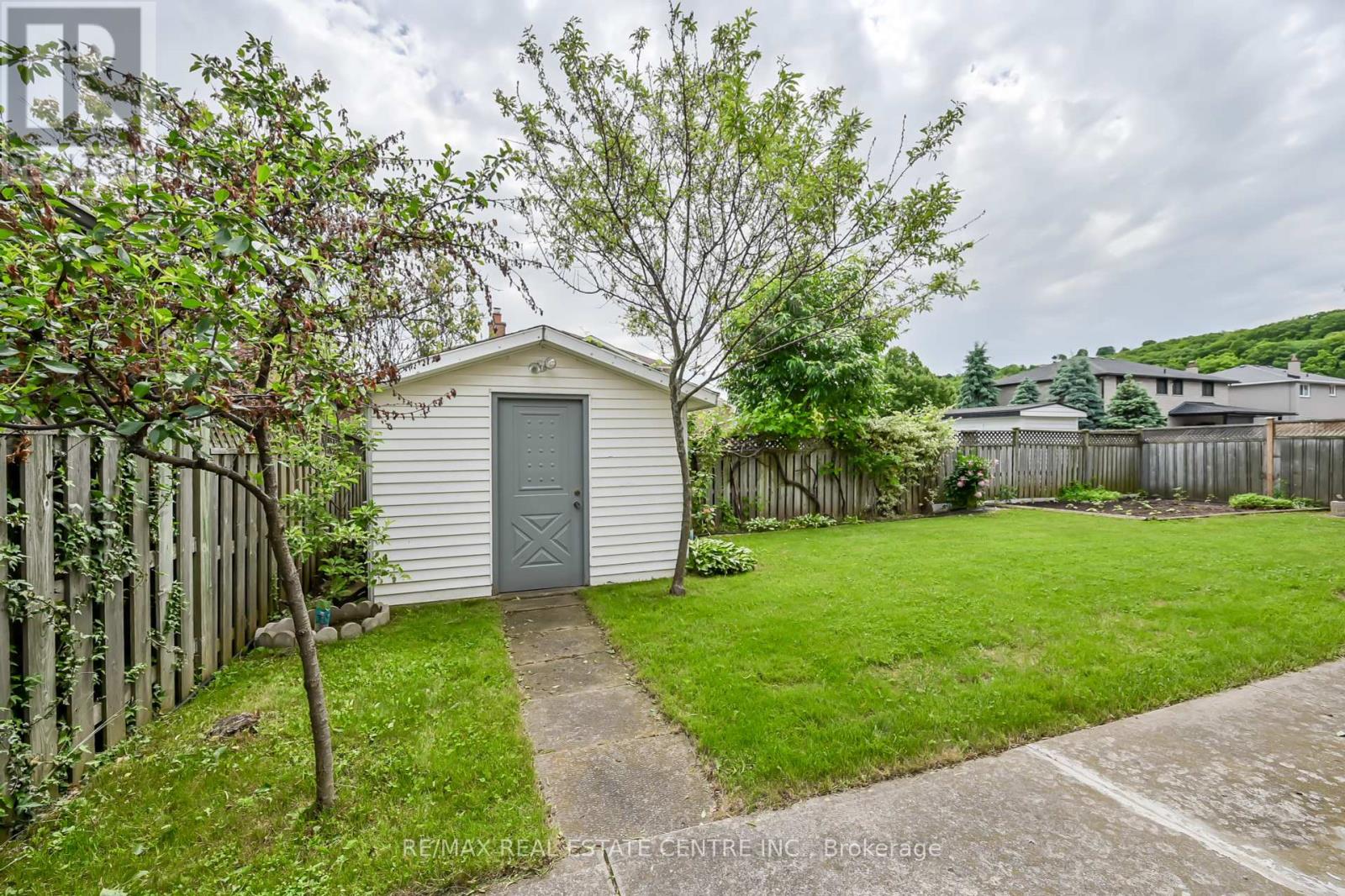 30 Goldcrest Drive, Hamilton, Ontario  L8G 4T9 - Photo 38 - X12182793