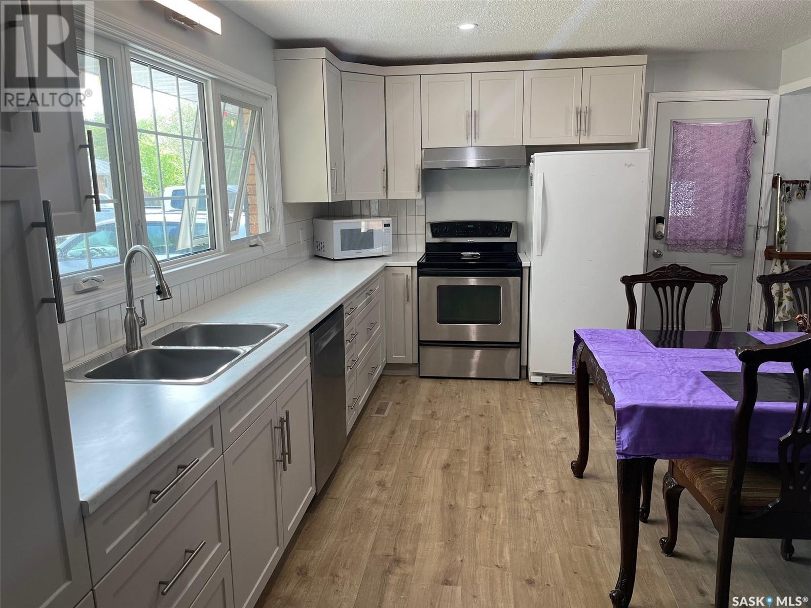 Property at 1902 Westview PLACE image 3