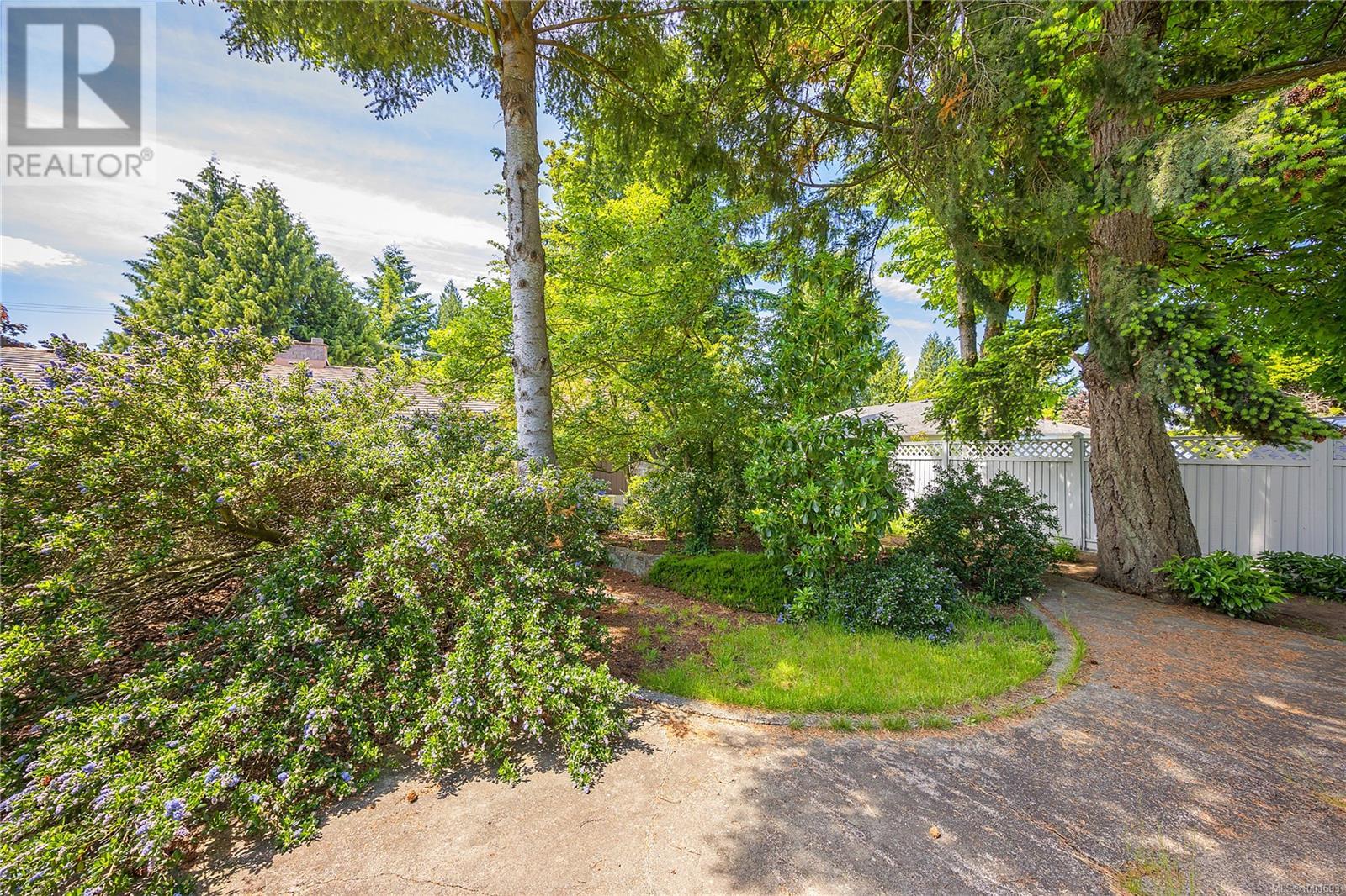 5510 Rutherford Rd, Nanaimo, British Columbia  V9T 5N4 - Photo 40 - 1001693