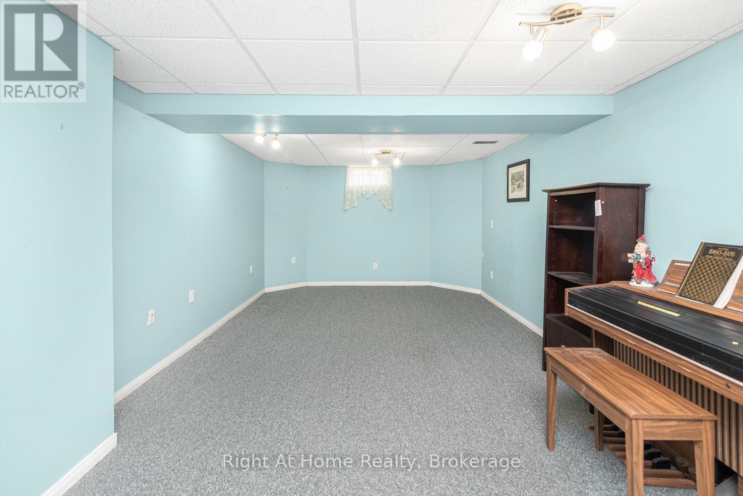 Property at 84 GREENTRAIL DRIVE W image 5
