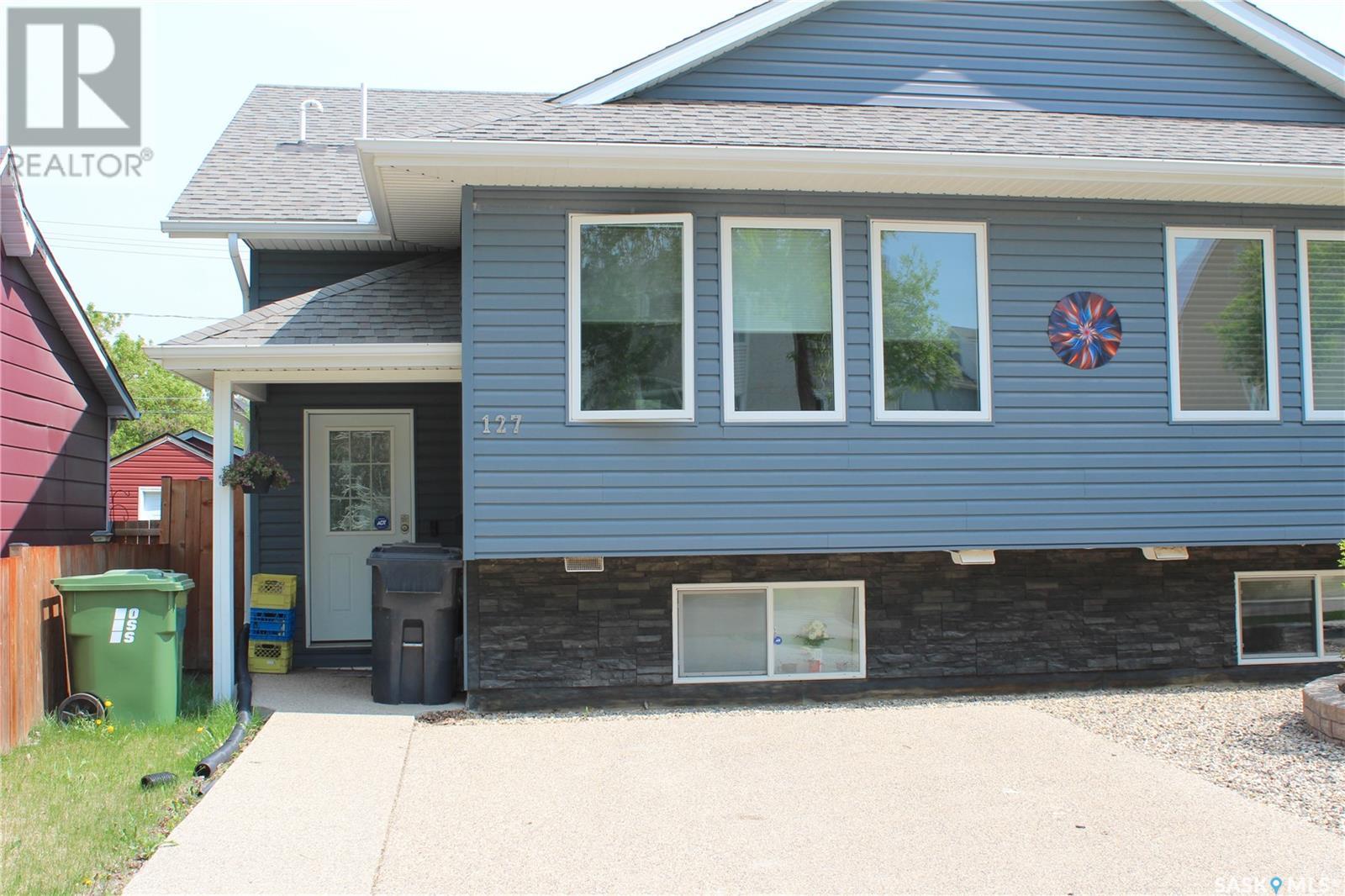 127 5th AVENUE N, yorkton, Saskatchewan