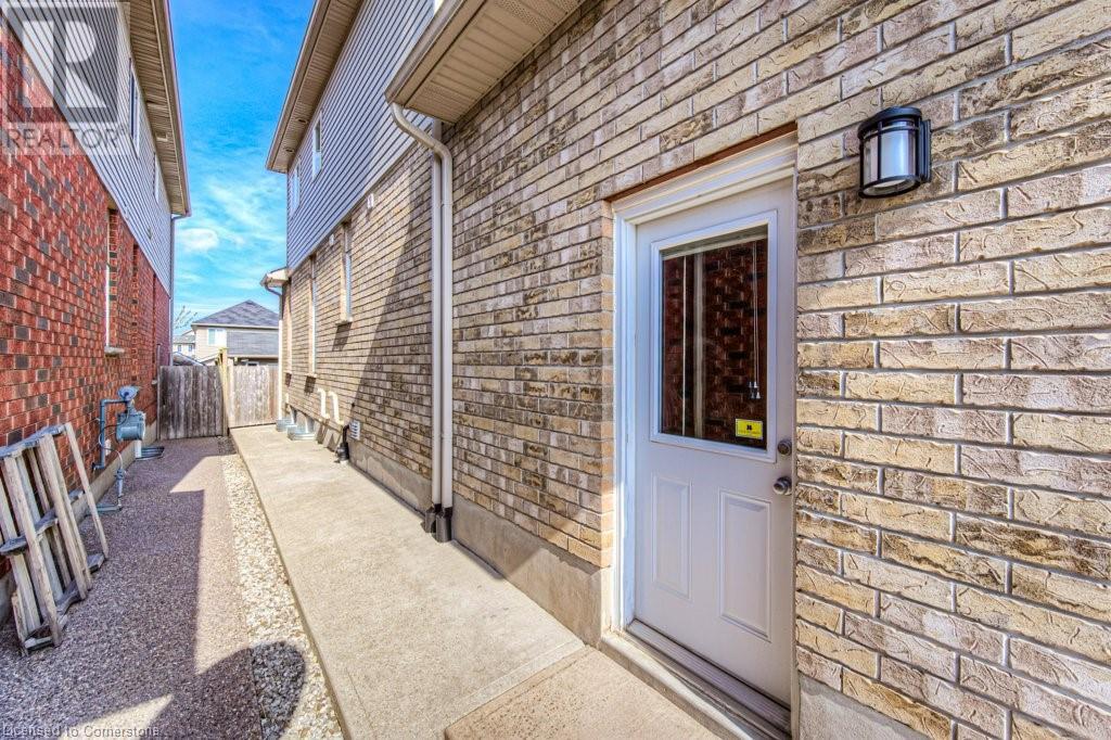 950 Pebblecreek Court, Kitchener, Ontario  N2A 0C5 - Photo 37 - 40735362