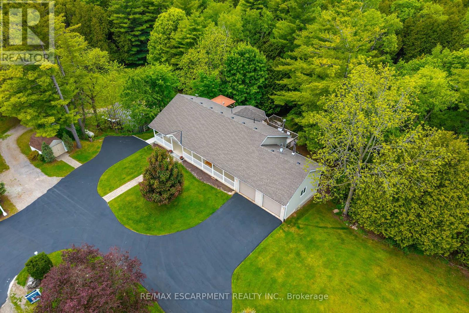 1323 8th Concession Road W, Hamilton, Ontario  N0B 2J0 - Photo 2 - X12182846