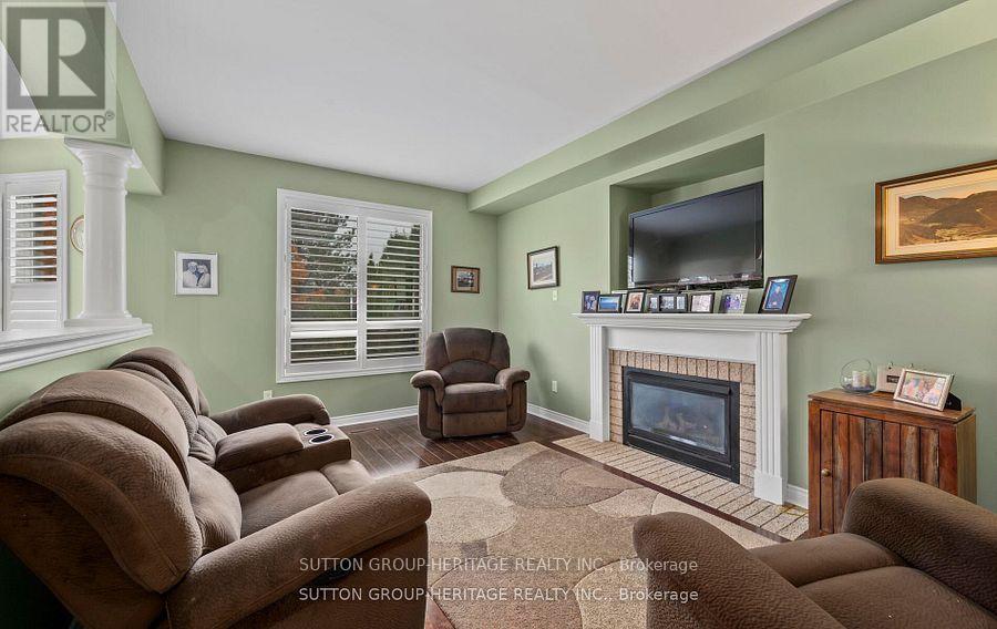 2330 Southcott Road, Pickering, Ontario  L1X 2S9 - Photo 12 - E12174560