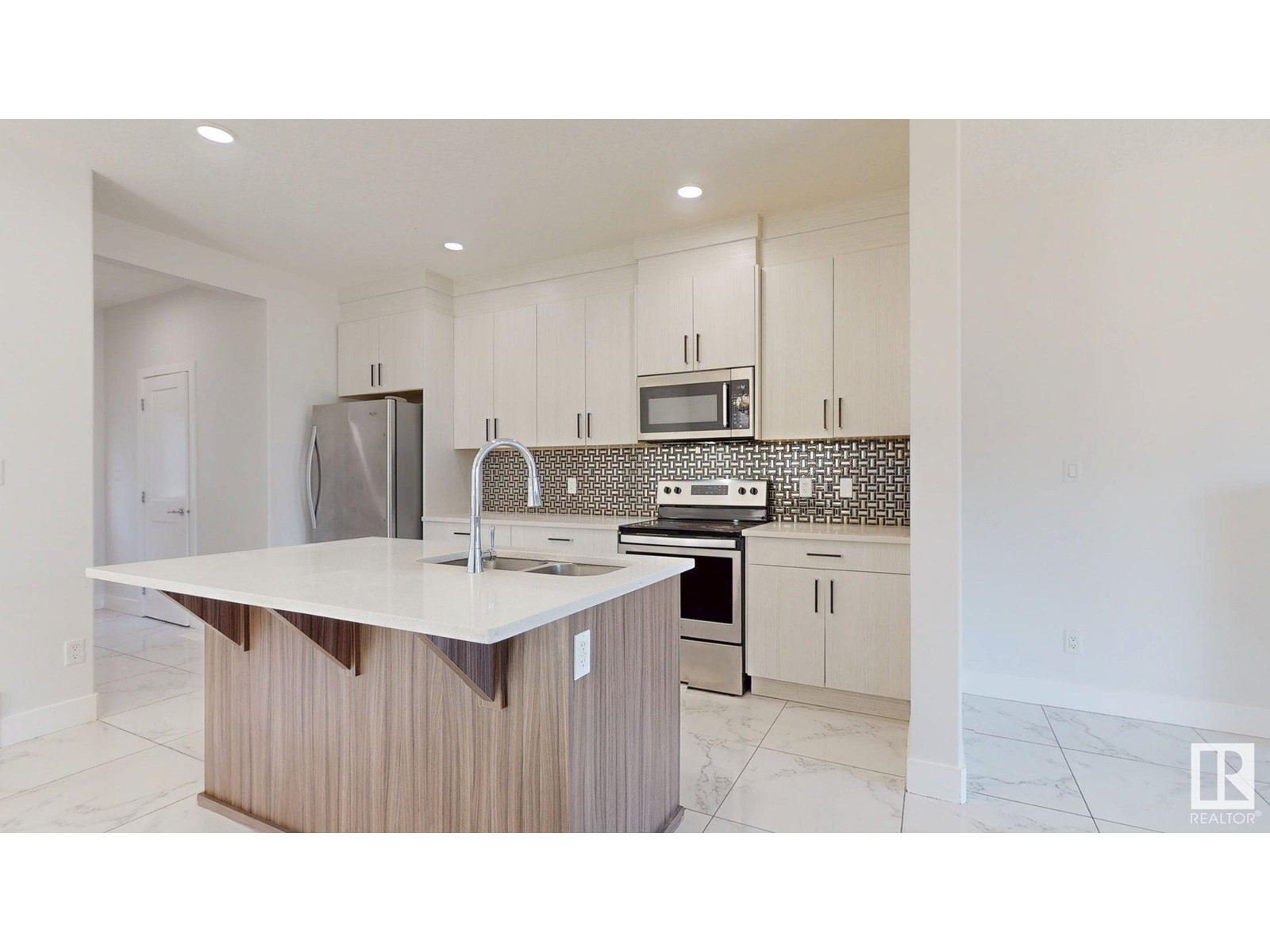 1210 163 St Sw, Edmonton, Alberta  T6W 3K4 - Photo 7 - E4439253