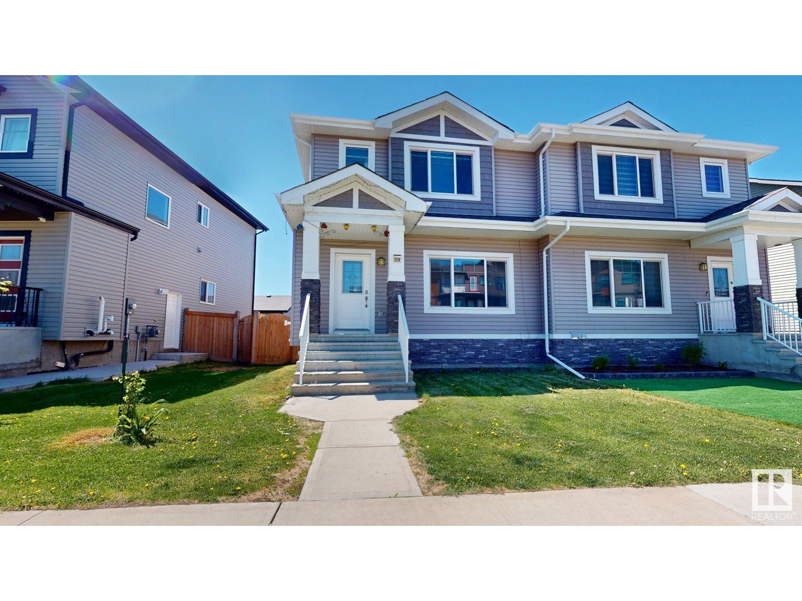 1210 163 St Sw, Edmonton, Alberta  T6W 3K4 - Photo 1 - E4439253