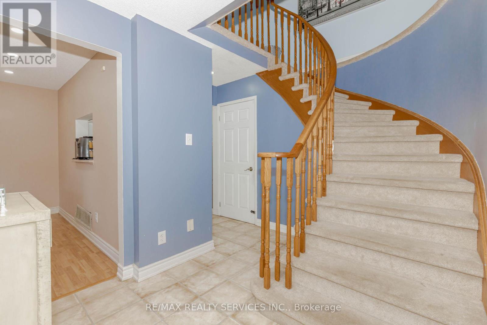 557 Galaxy Court, Mississauga, Ontario  L5R 2R4 - Photo 23 - W12081243