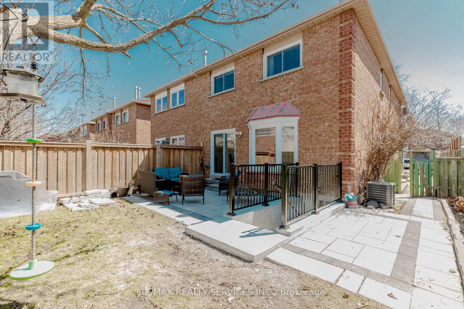 557 Galaxy Court, Mississauga, Ontario  L5R 2R4 - Photo 45 - W12081243