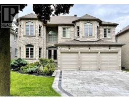 338 BYNG AVENUE, Toronto, Ontario