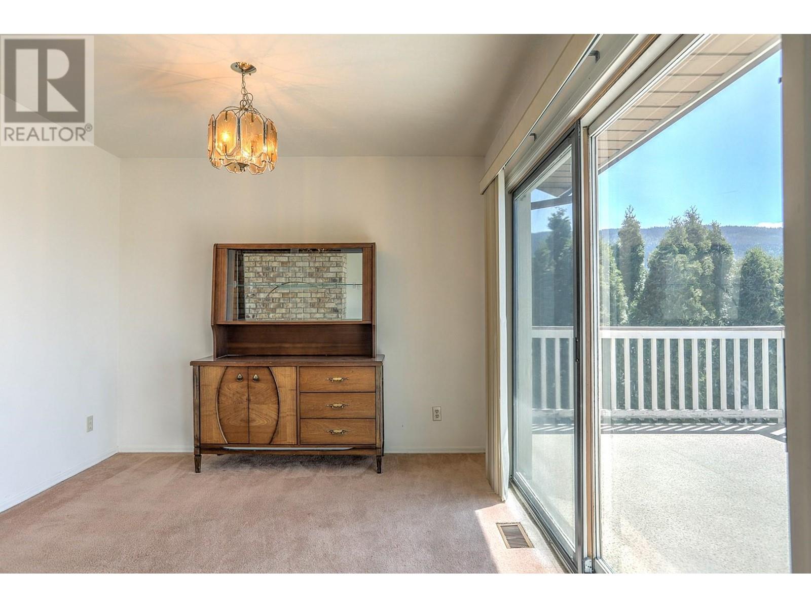 6732 Foothills Drive, Vernon, British Columbia  V1B 2Y2 - Photo 15 - 10348509