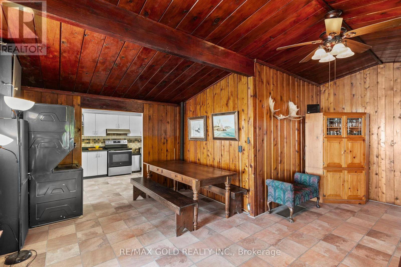 1305 Carol Ann Avenue, Ramara, Ontario  L0K 1B0 - Photo 10 - S12181523