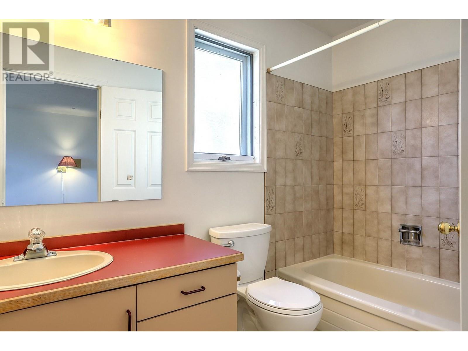 6732 Foothills Drive, Vernon, British Columbia  V1B 2Y2 - Photo 32 - 10348509