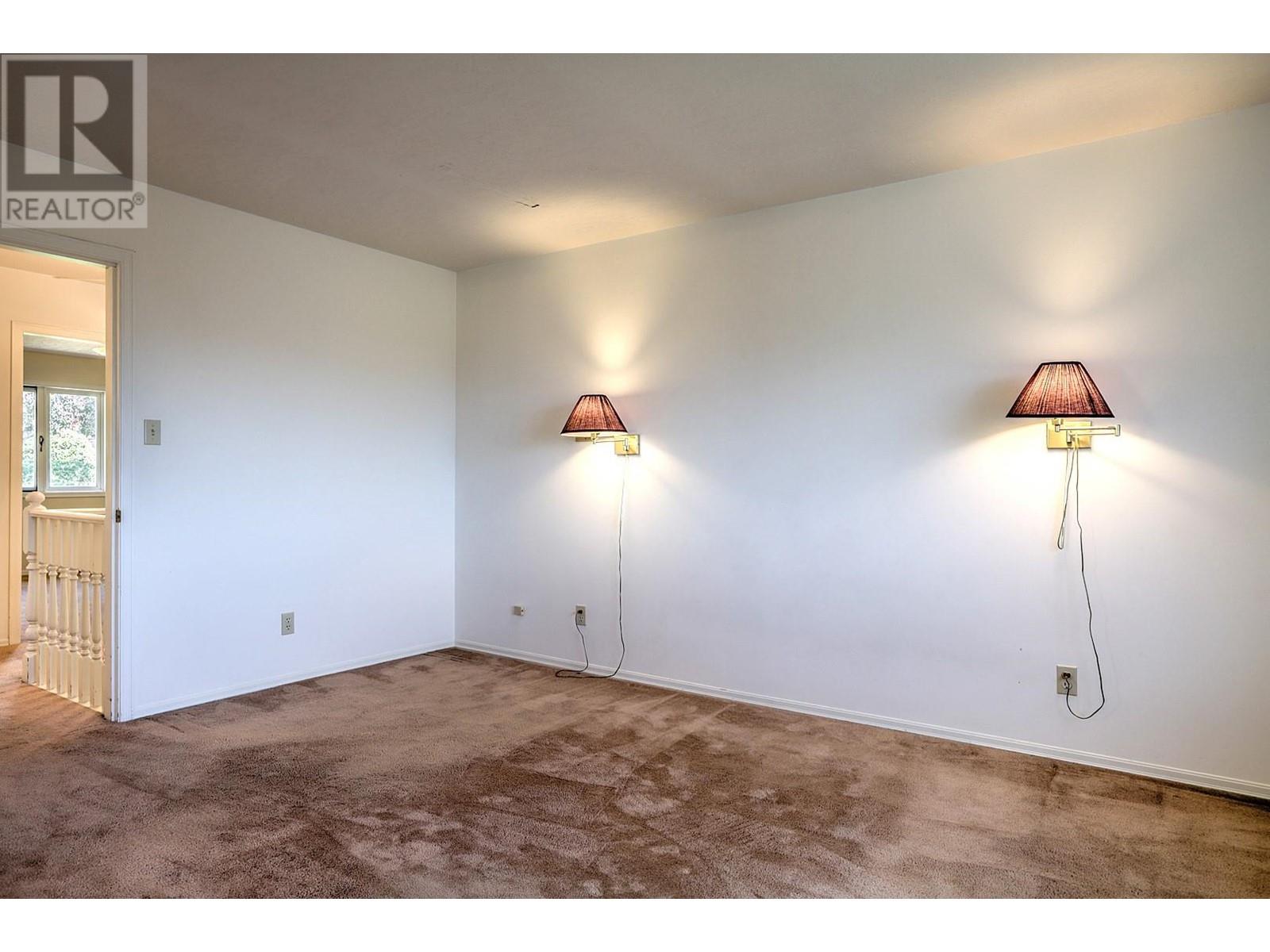 6732 Foothills Drive, Vernon, BC V1B2Y2
