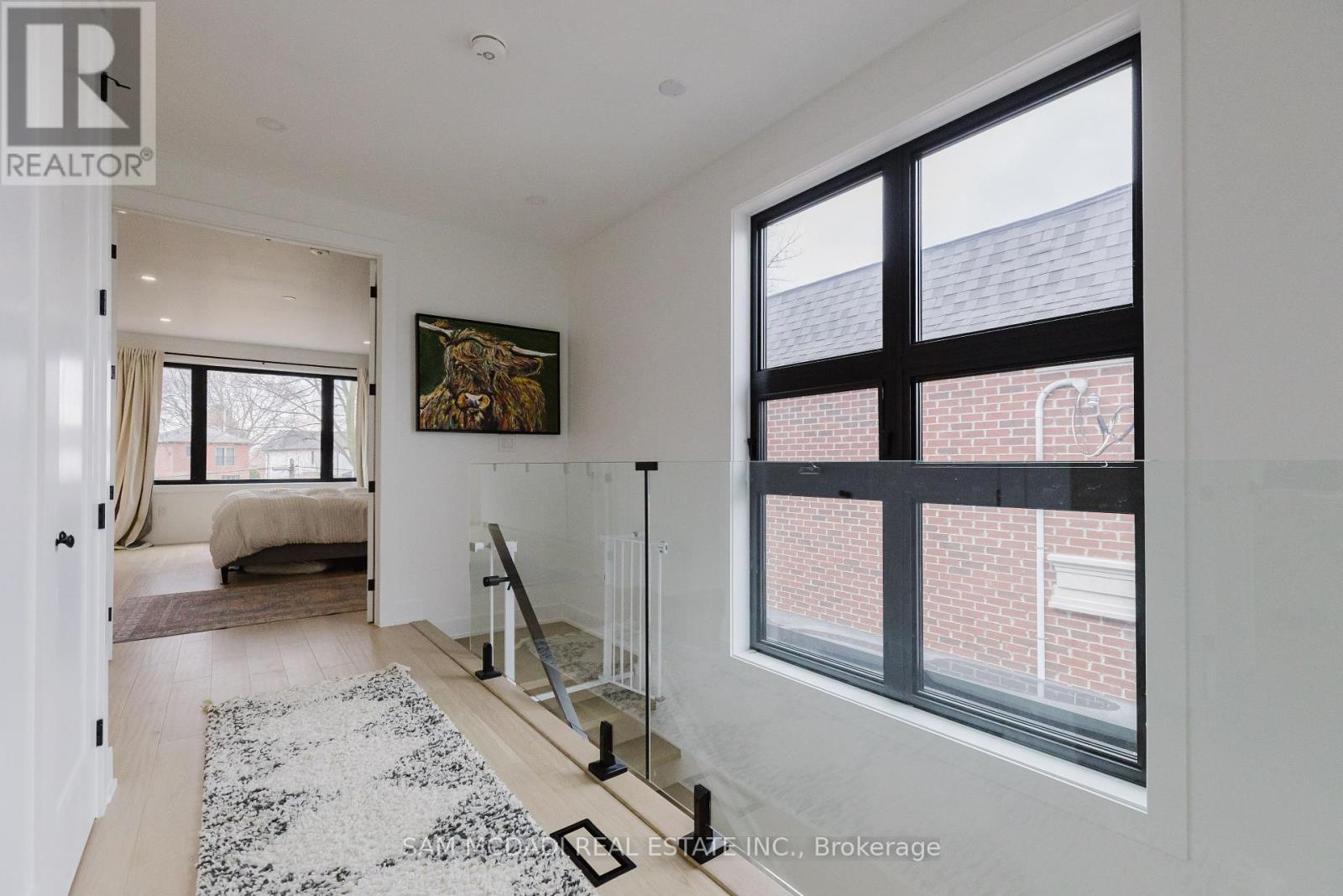 36 Maple Avenue N, Mississauga, Ontario  L5H 2S1 - Photo 16 - W12146951