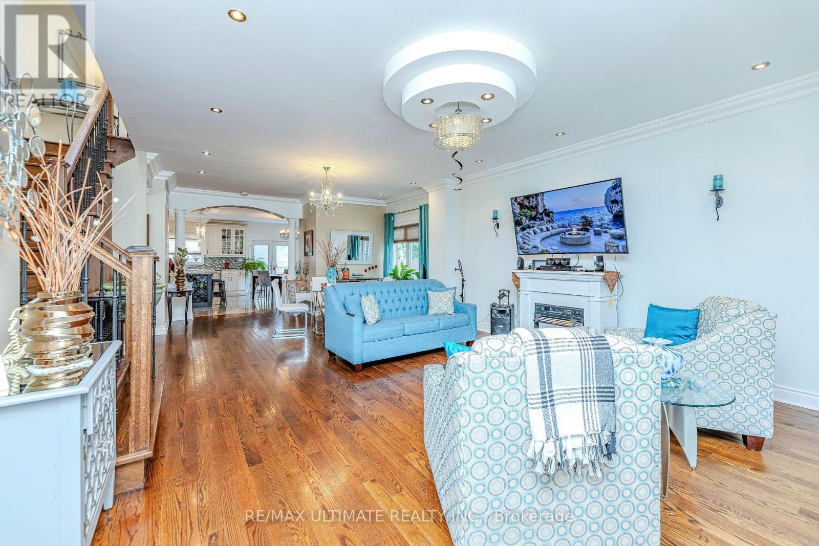 Property at 134 BROWNVILLE AVENUE image 3