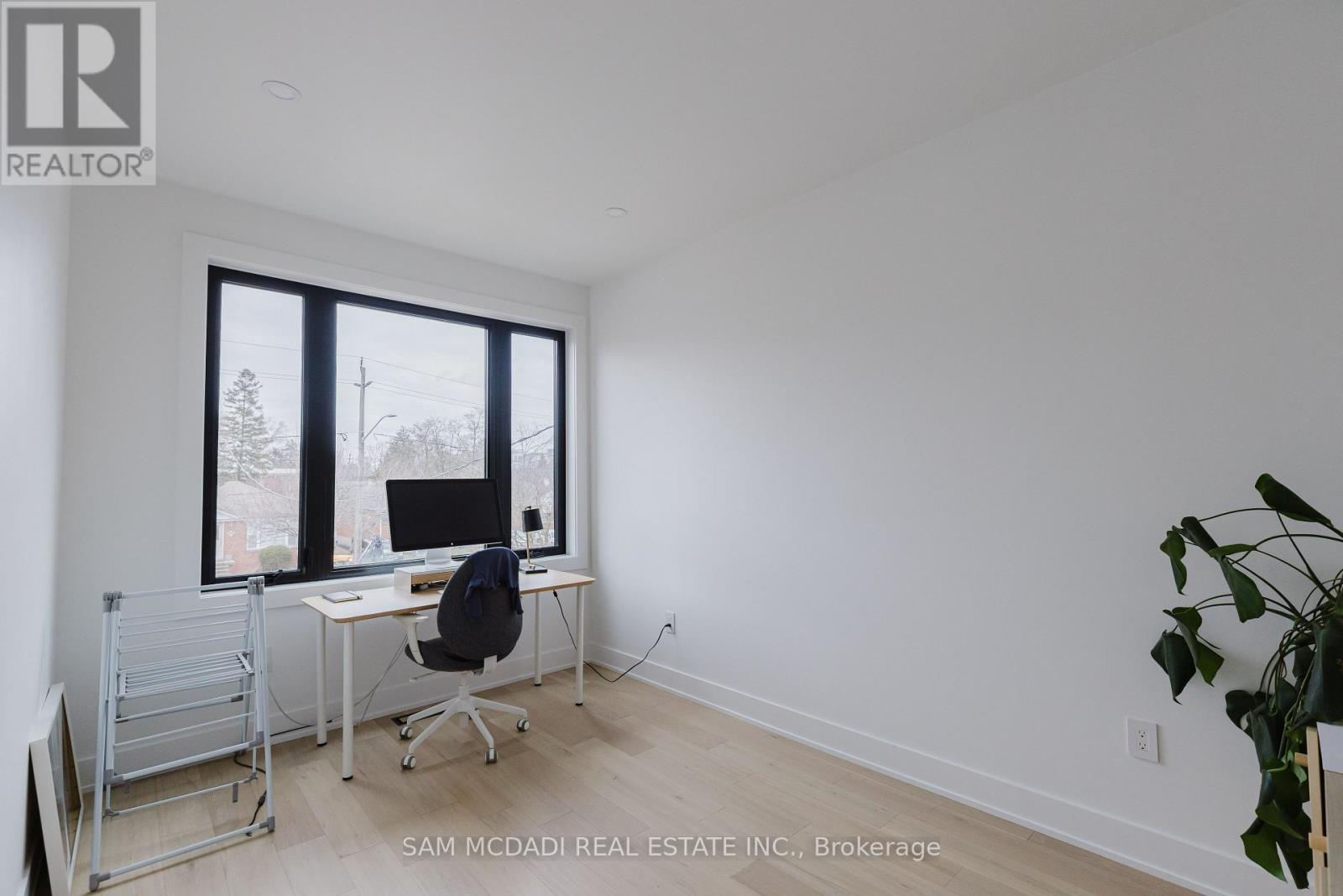 36 Maple Avenue N, Mississauga, Ontario  L5H 2S1 - Photo 24 - W12146951
