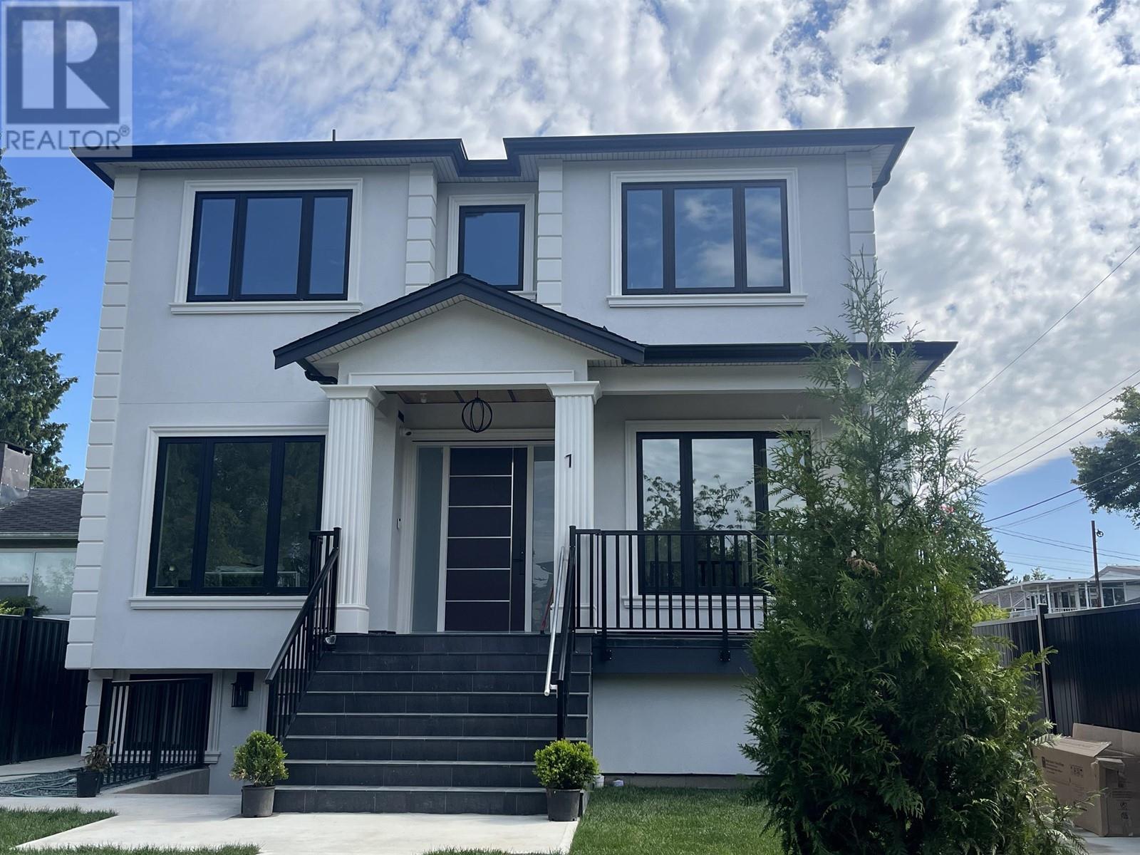 2350 E 49th Avenue, Vancouver, British Columbia  V5S 1J2 - Photo 1 - R3008644