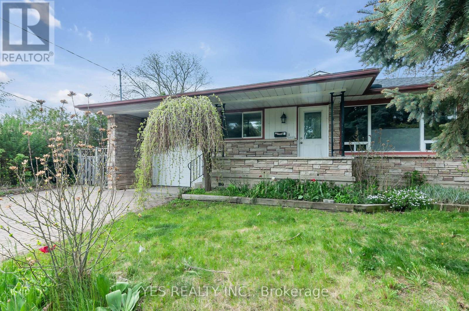 176 Kenneth Avenue, Kitchener, Ontario  N2A 1W2 - Photo 23 - X12132369