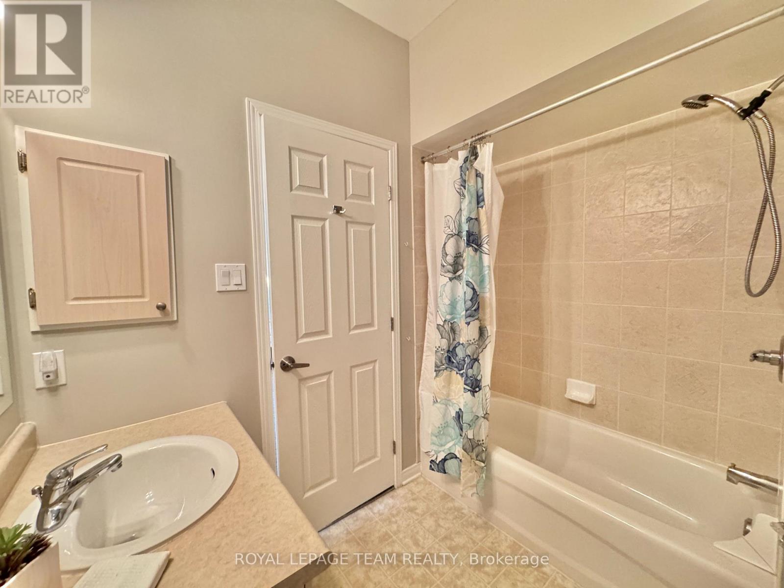 162 Hartsmere Drive, Ottawa, Ontario  K2S 2H4 - Photo 26 - X12183010