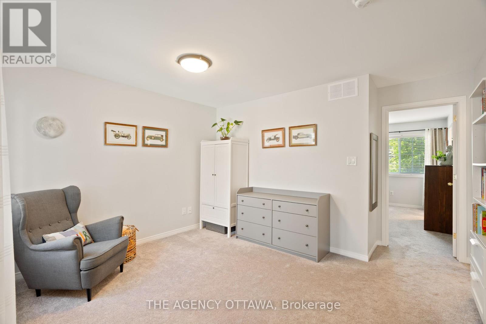 42 Kirkstone Private, Ottawa, Ontario  K2J 5E7 - Photo 16 - X12183046