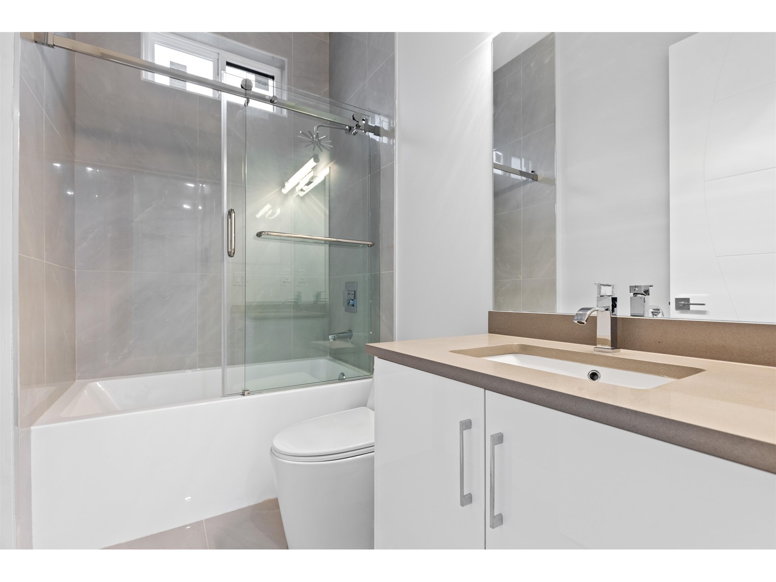 33941 Prentis Avenue, Mission, British Columbia  V2V 0G5 - Photo 15 - R2990737