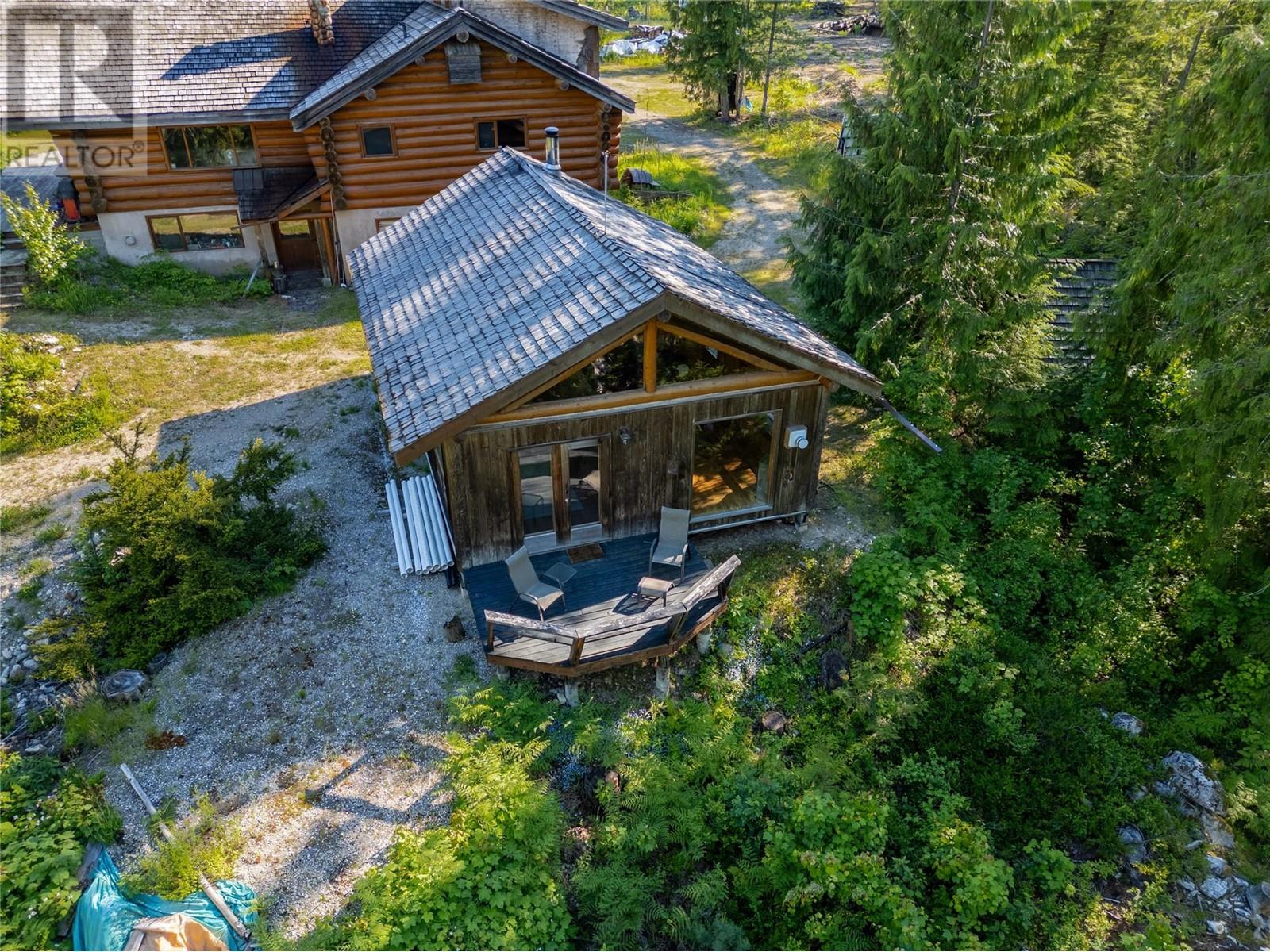 1415 Seymour River Road N, Seymour Arm, BC V0E1M0