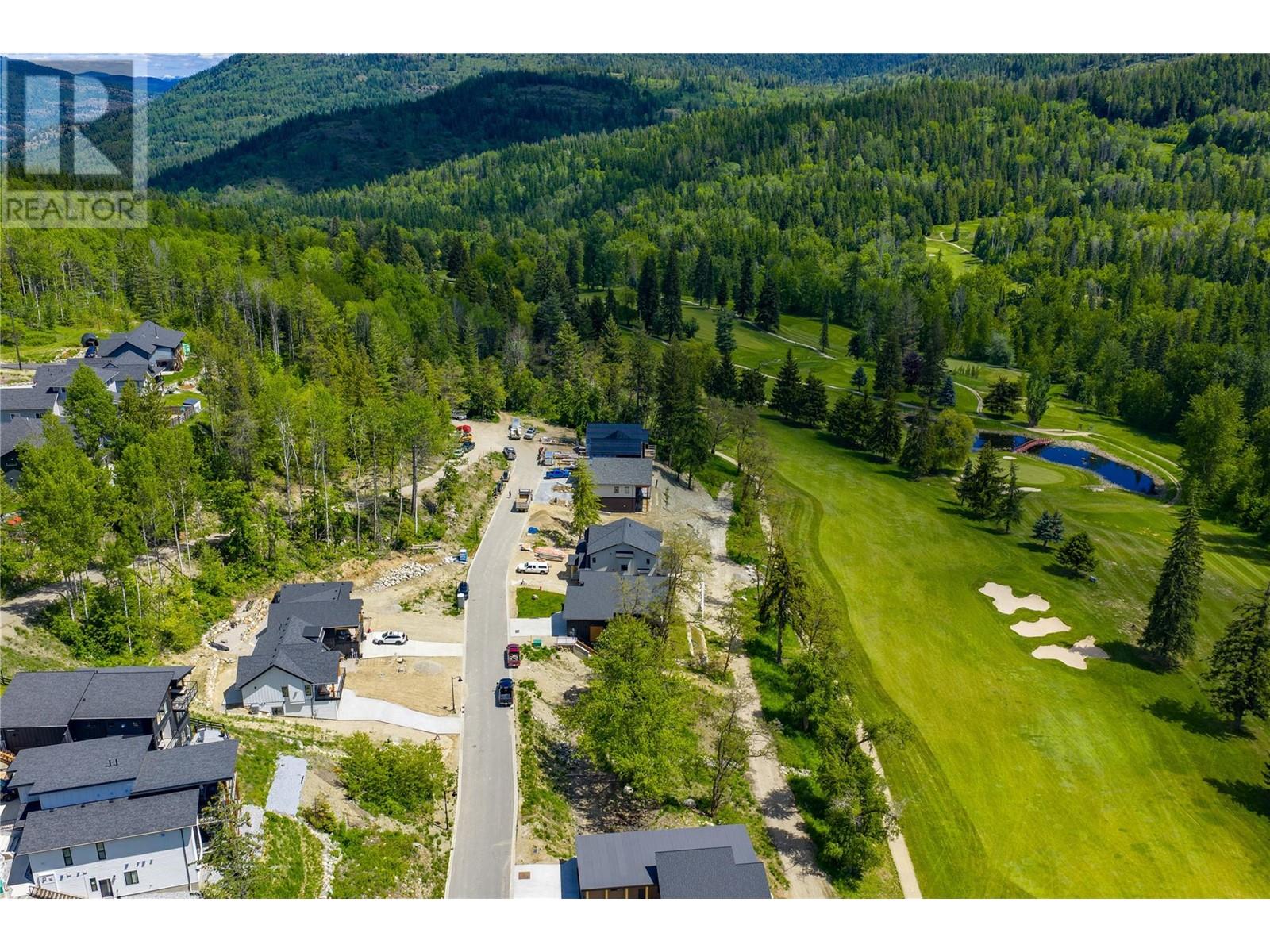 453 COPPER Road, Rossland, BC V0G1Y0