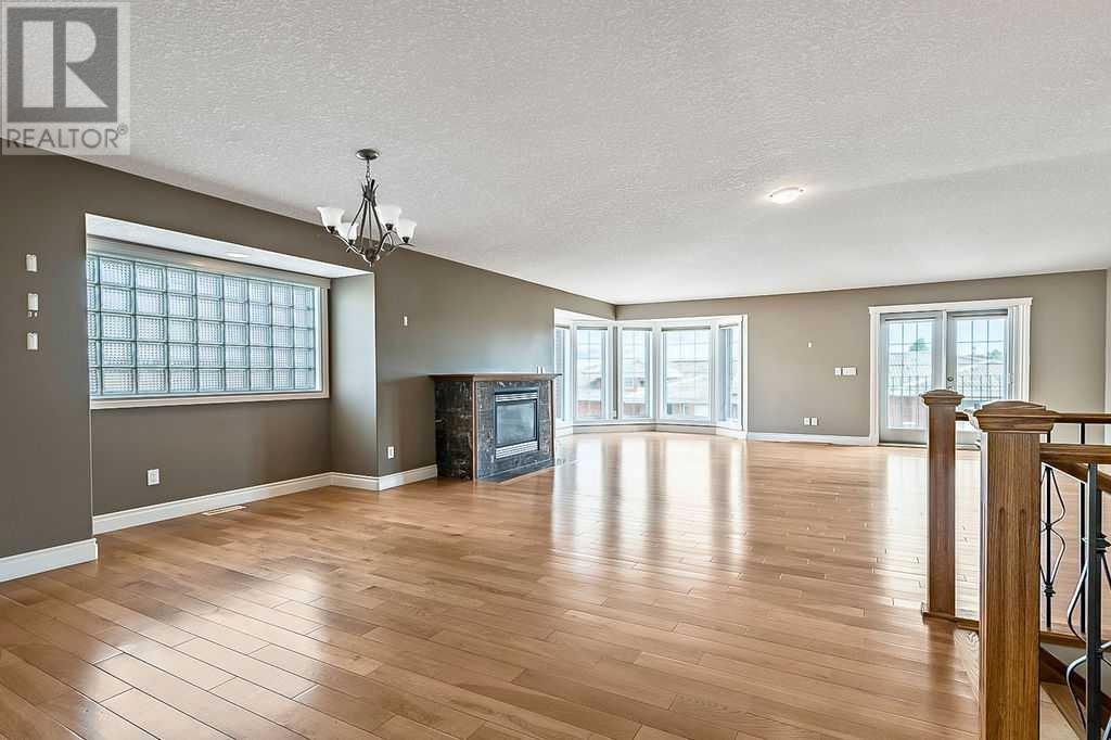 13 Prominence Path Sw, Calgary, Alberta  T3H 2W7 - Photo 13 - A2197616