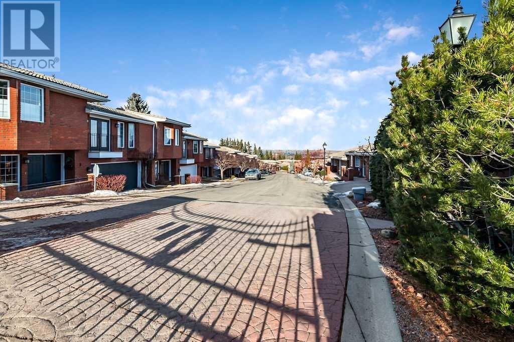 13 Prominence Path Sw, Calgary, Alberta  T3H 2W7 - Photo 29 - A2197616