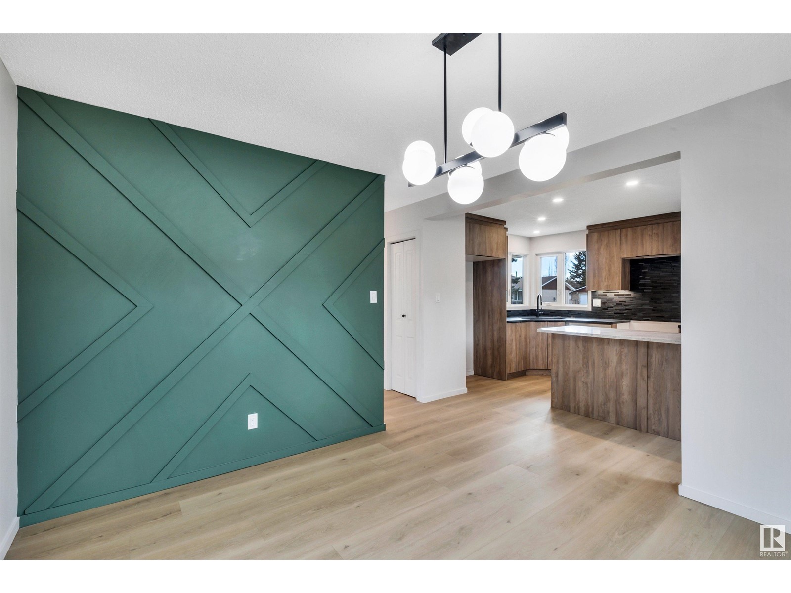 14225 24a St Nw, Edmonton, Alberta  T5Y 1N7 - Photo 12 - E4439272