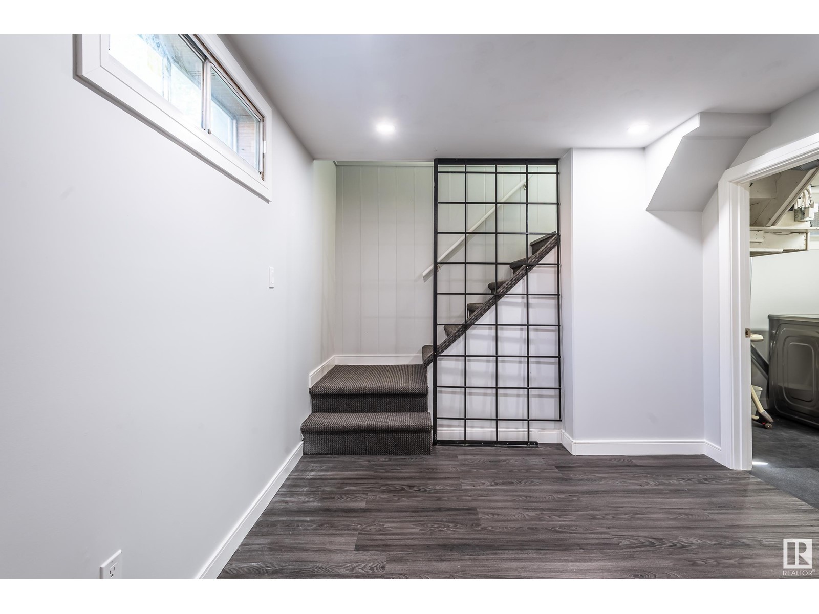 156 Laurier Dr Nw, Edmonton, Alberta  T5R 5P9 - Photo 31 - E4439277