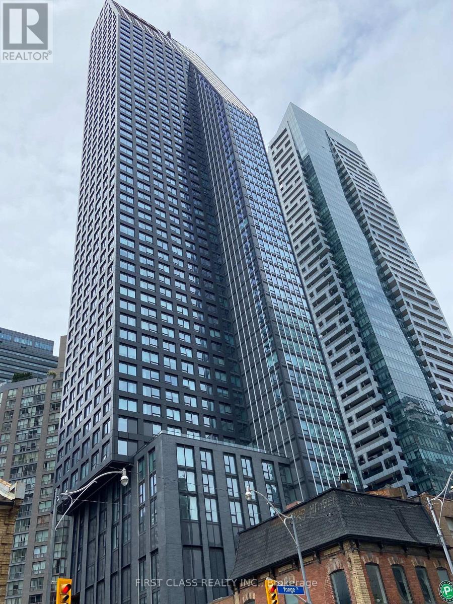 4609 - 8 Wellesley Street W, Toronto, Ontario  M4Y 0J5 - Photo 1 - C12182950