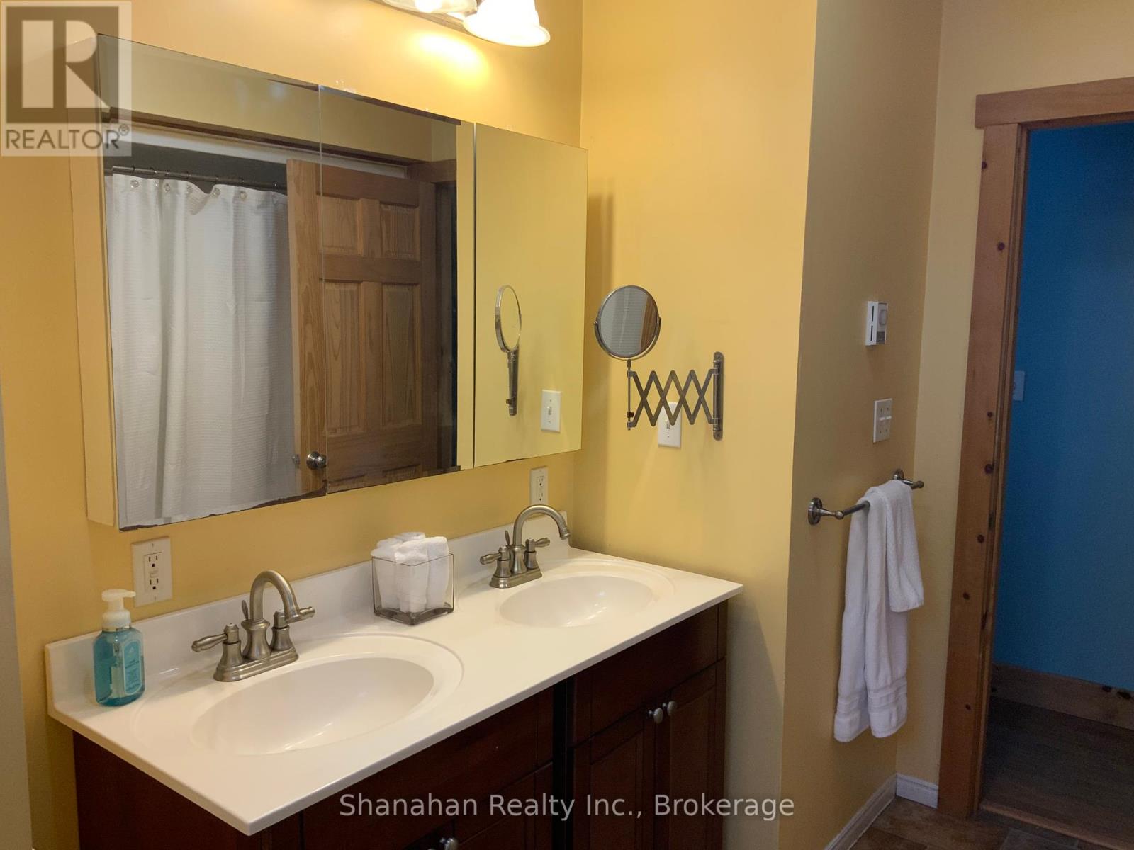 46 Maple Golf Crescent, Northern Bruce Peninsula, Ontario  N0H 2R0 - Photo 24 - X12055599