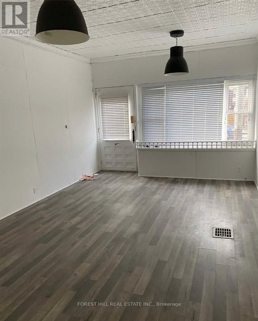 625 Crawford Street, Toronto (Palmerston-Little Italy), Ontario  M6G 3K2 - Photo 6 - C12183009