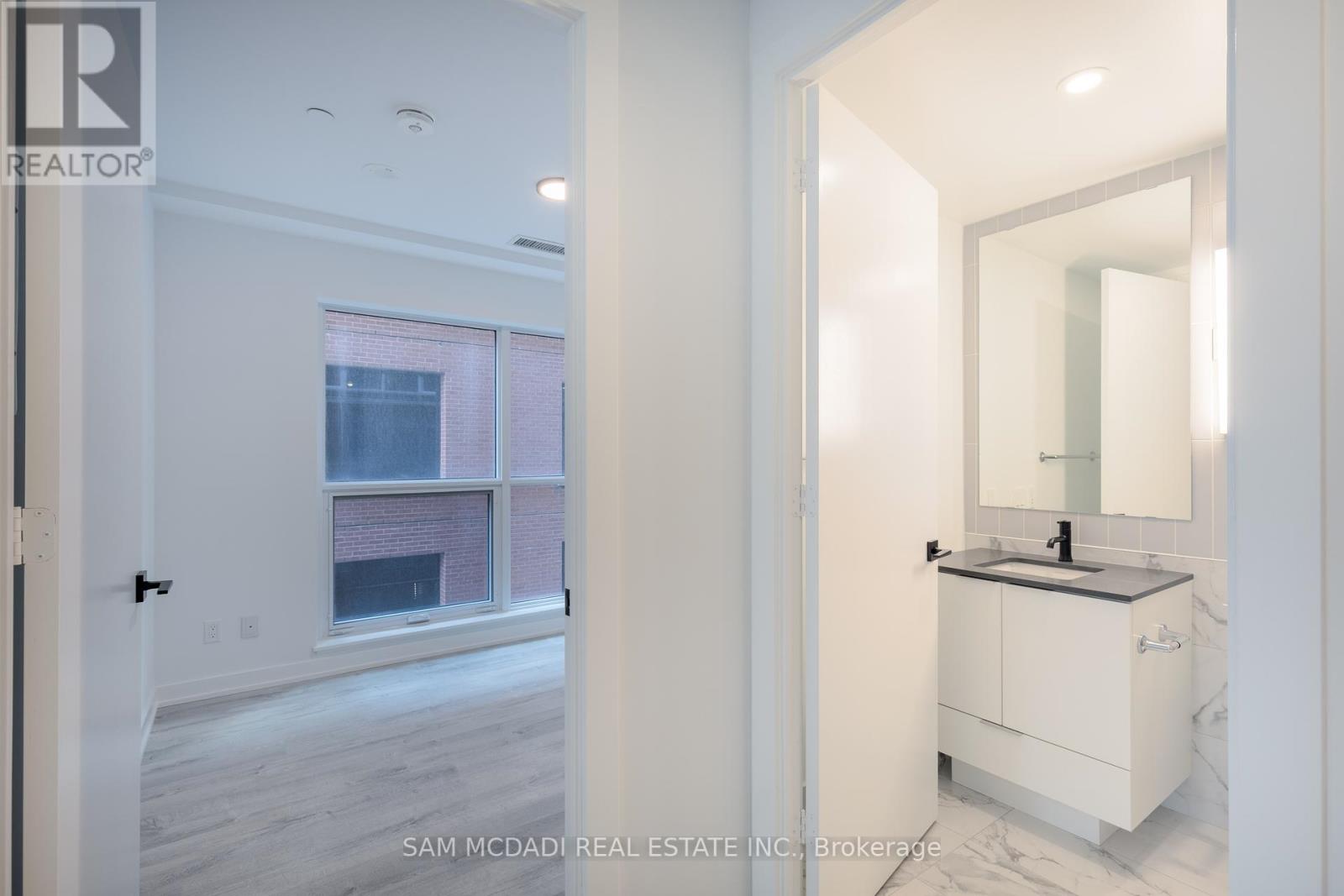 602 - 327 King Street W, Toronto, Ontario  M5V 1J5 - Photo 13 - C12183048