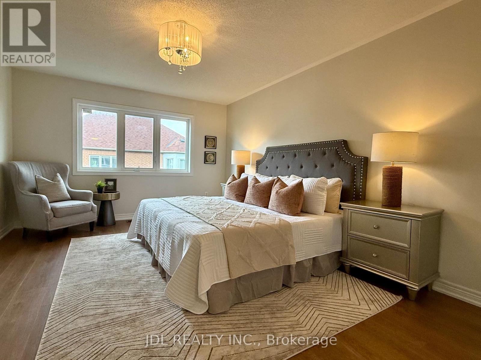 64 Pillar Rock Crescent, Markham, Ontario  L6C 3H4 - Photo 10 - N12182977