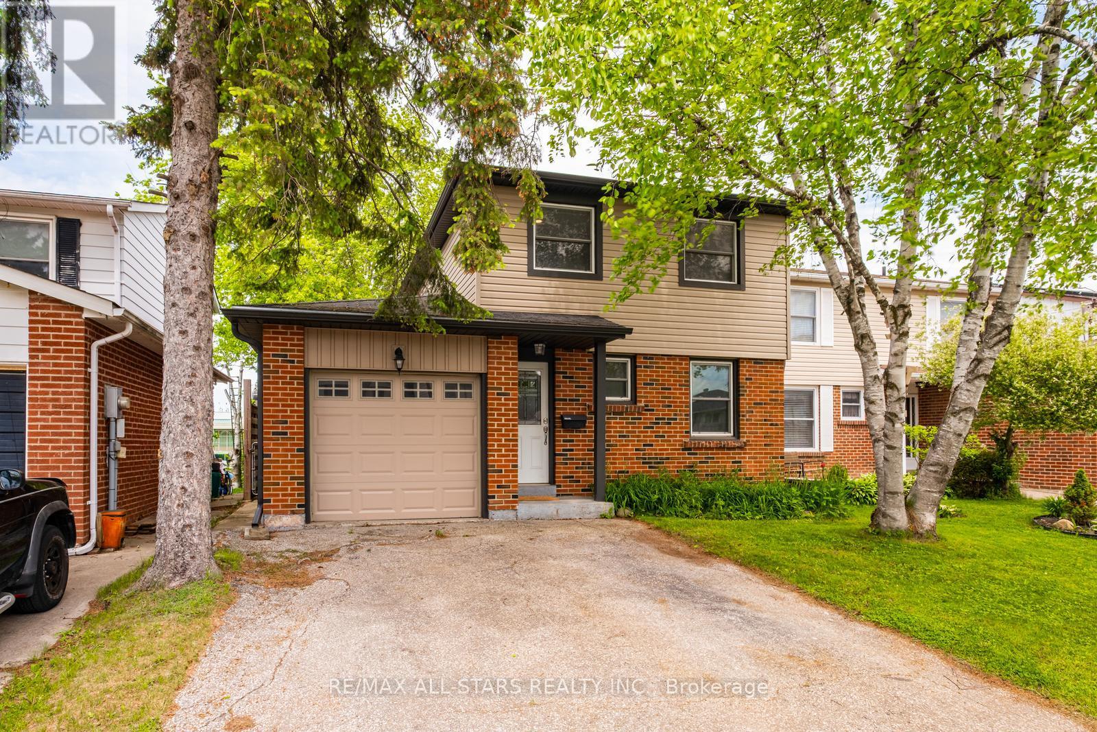 199 Hodgson Drive, Newmarket, Ontario  L3Y 1E3 - Photo 2 - N12182980