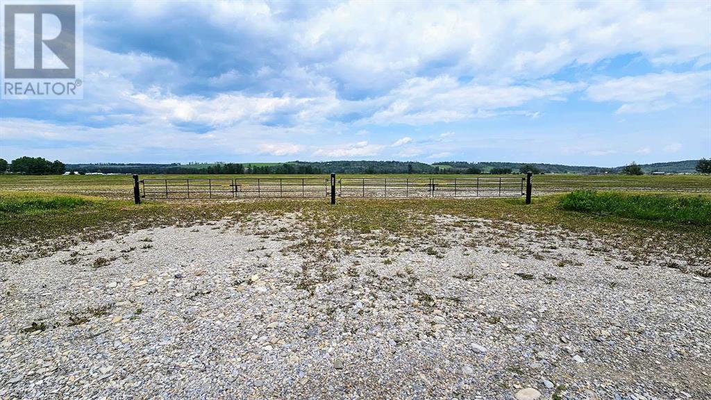 1200 Highway 584, Sundre, Alberta  T0M 1X0 - Photo 2 - A2159776
