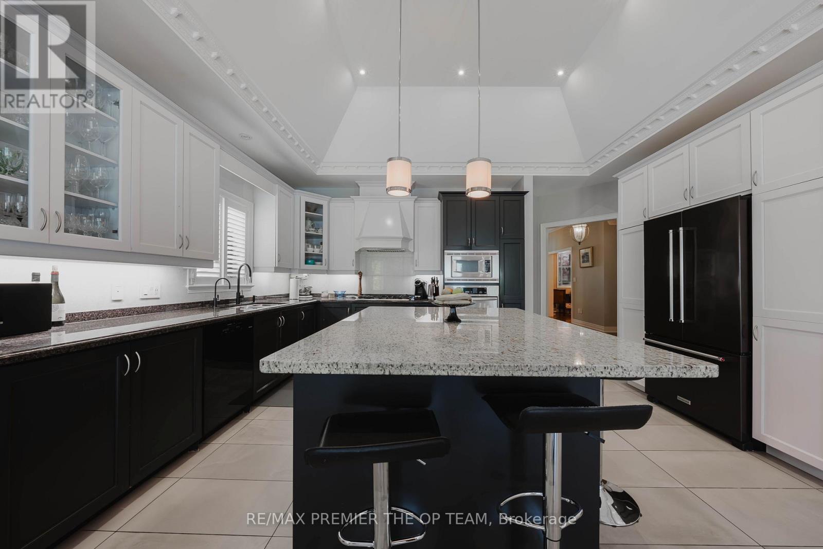 56 Park Ridge Drive, Vaughan, Ontario  L0J 1C0 - Photo 17 - N12182993