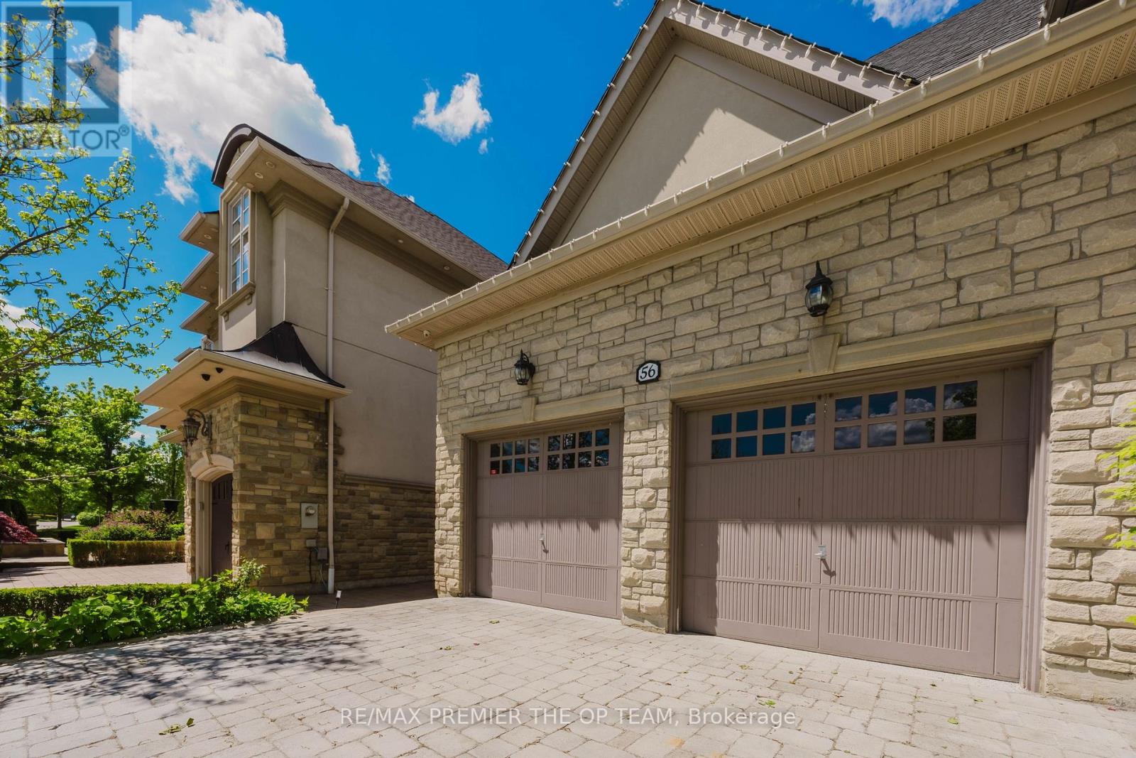 56 Park Ridge Drive, Vaughan, Ontario  L0J 1C0 - Photo 2 - N12182993