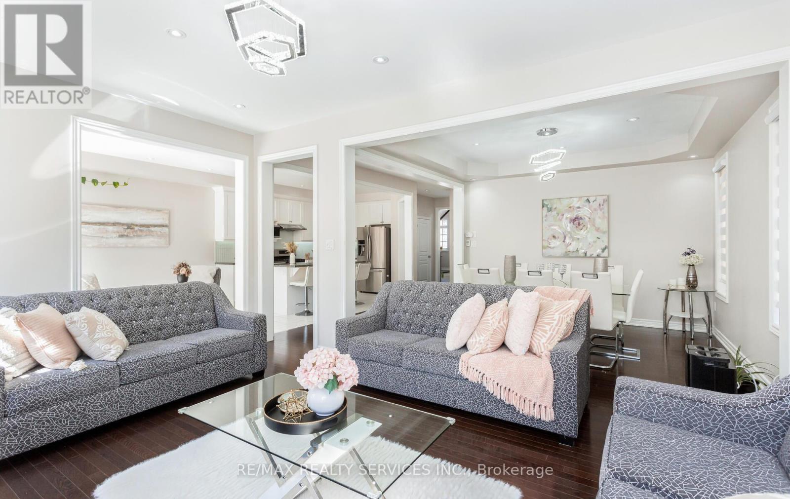 153 Algoma Drive, Vaughan, Ontario  L4H 4H1 - Photo 10 - N12183001