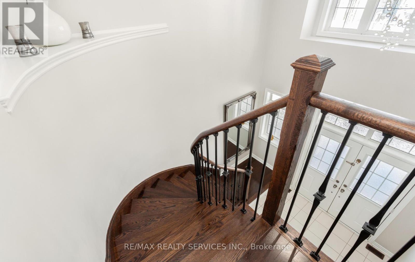 153 Algoma Drive, Vaughan, Ontario  L4H 4H1 - Photo 19 - N12183001